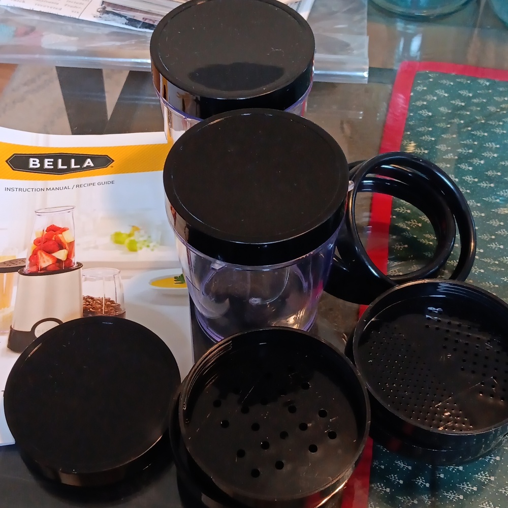 BELLA LIDS AND CUPS